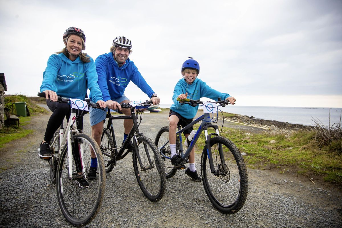 Oak Sponsors Bike Ride in aid of MUG Cancer Charity